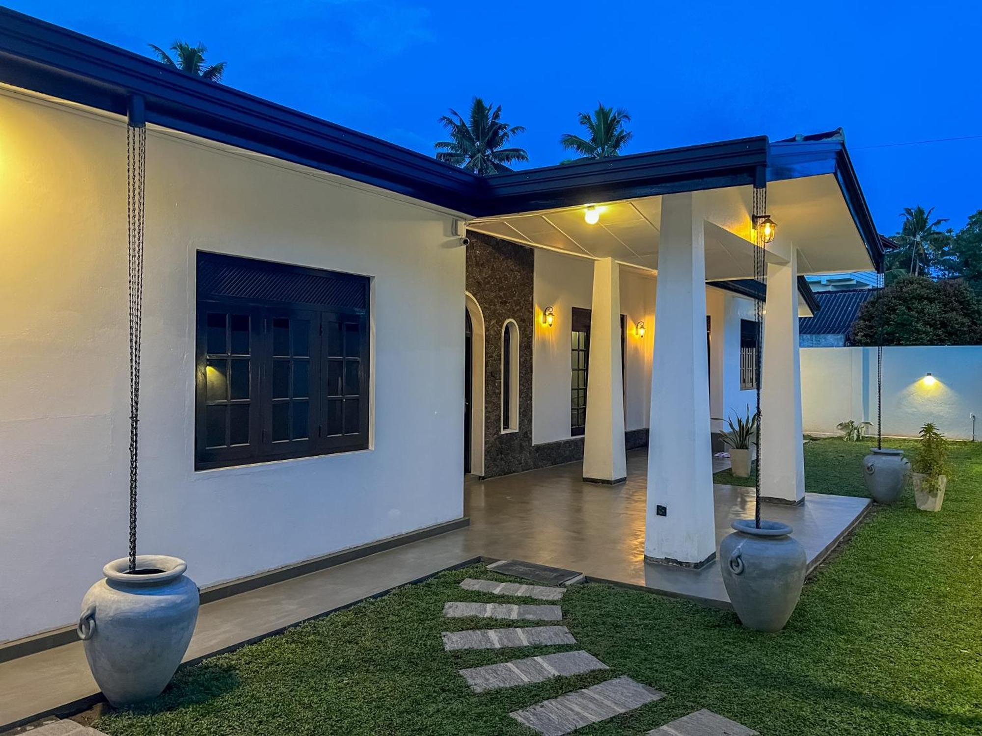River Breeze Guest House Weligama Buitenkant foto